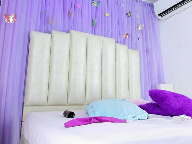 Live sex webcam photo for Lilithmars69 #276240162