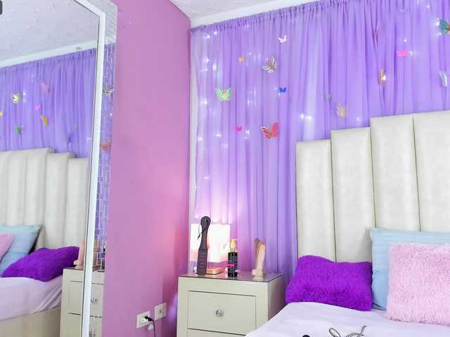 Live sex webcam photo for Lilithmars69 #276252646