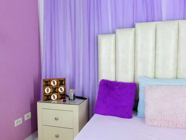 Live sex webcam photo for Lilithmars69 #277351011