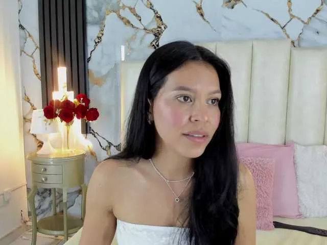 Live sex webcam photo for Lilithmars69 #291898411