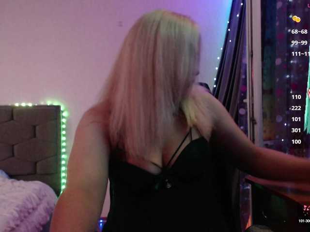 Live sex webcam photo for Liliya010 #291544105