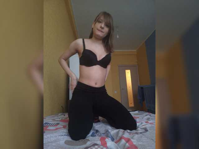 Live sex webcam photo for Liliya9 #271693524