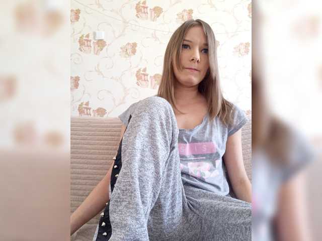 Live sex webcam photo for Liliya9 #273335563