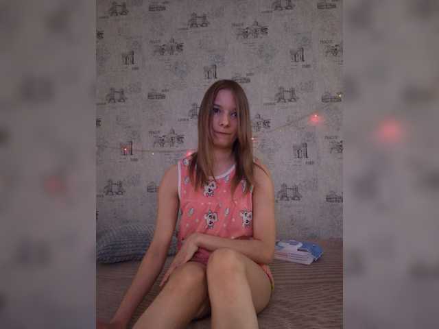 Live sex webcam photo for Liliya9 #274147552