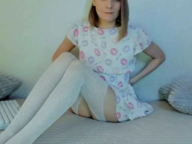 Live sex webcam photo for Liliya9 #277665139