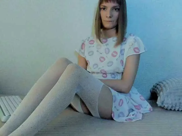 Live sex webcam photo for Liliya9 #277957762