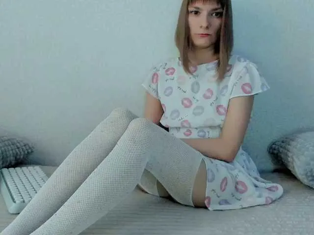 Live sex webcam photo for Liliya9 #278083237