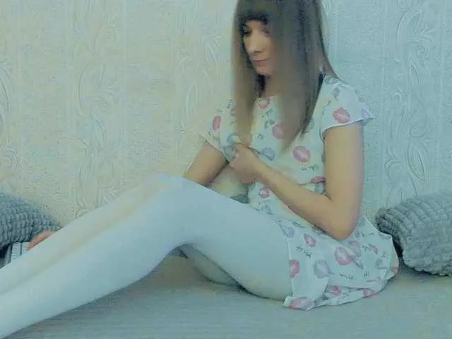 Live sex webcam photo for Liliya9 #290750603