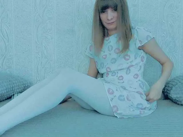 Live sex webcam photo for Liliya9 #290957481