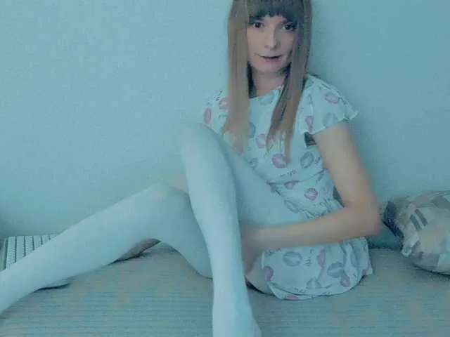 Live sex webcam photo for Liliya9 #291588441