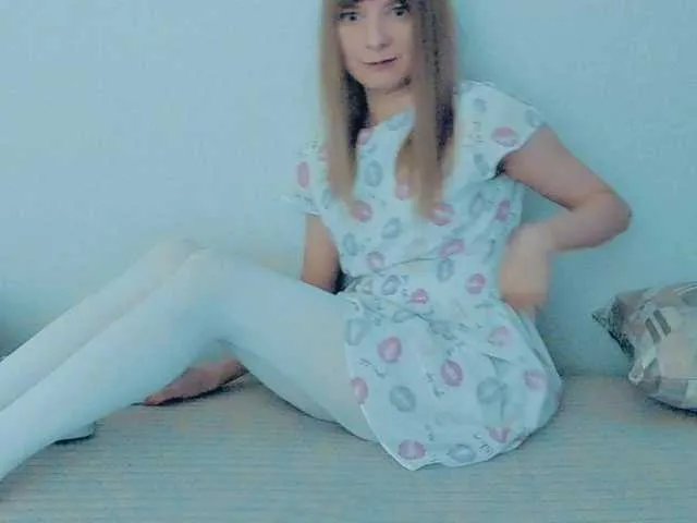 Live sex webcam photo for Liliya9 #291615813