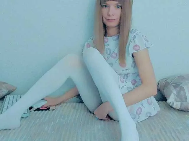 Live sex webcam photo for Liliya9 #292080245