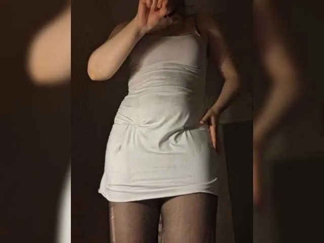 Live sex webcam photo for LiliyaS #277903179