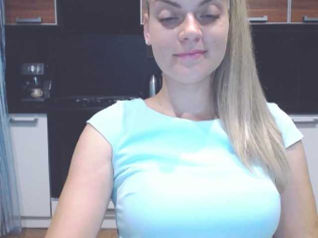 Live sex webcam photo for LilliMoooLi #274222779