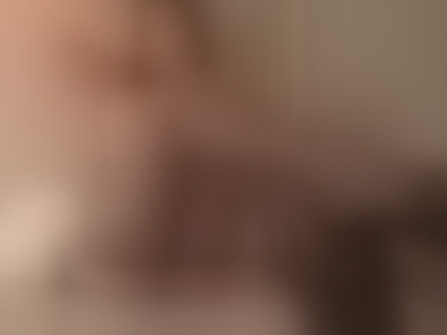 Live sex webcam photo for LilluCooper #294135788