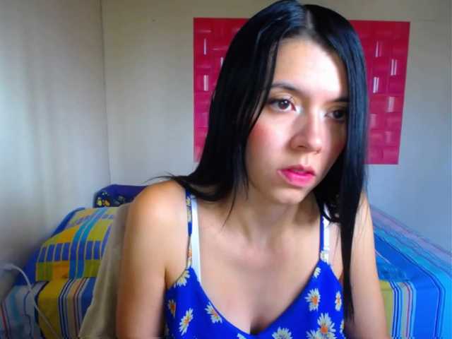 Live sex webcam photo for LillyBrooks #272990415