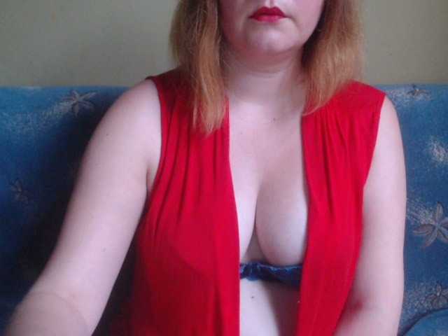 Live sex webcam photo for LillyMatts #273721553