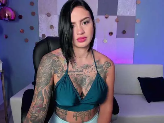 Live sex webcam photo for LillyRoses #271734216