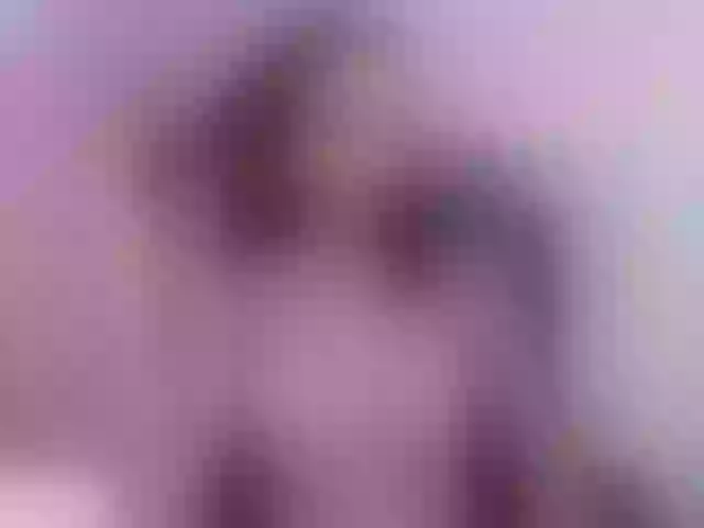 Live sex webcam photo for LillyThomps #276111207