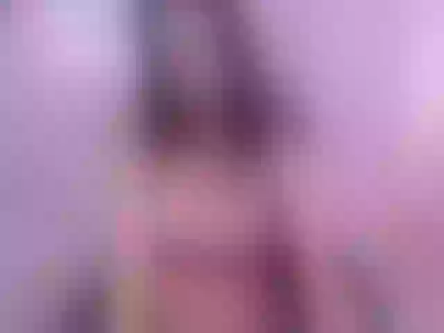 Live sex webcam photo for LillyThomps #276134930