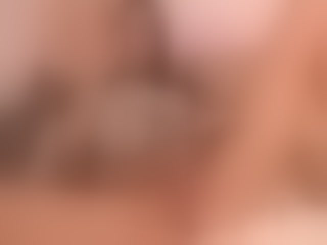 Live sex webcam photo for LillyThomps #294114592