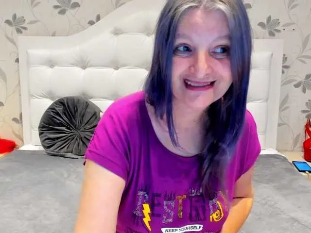 Live sex webcam photo for Lillyhott #276698831