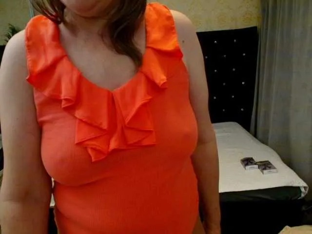 Live sex webcam photo for Lillyhott #292797228
