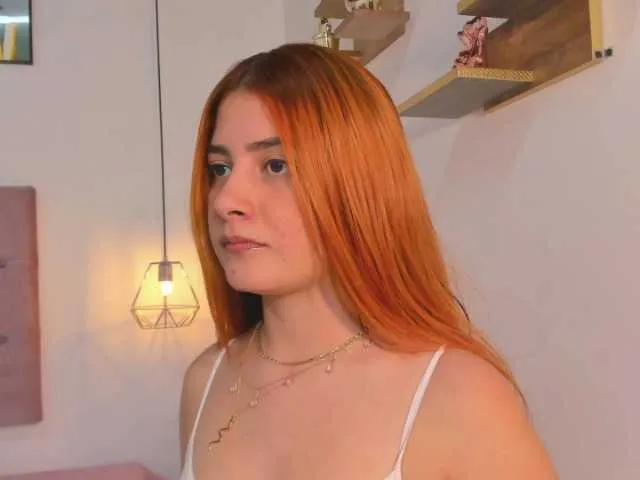 Live sex webcam photo for Lilo06 #271908244