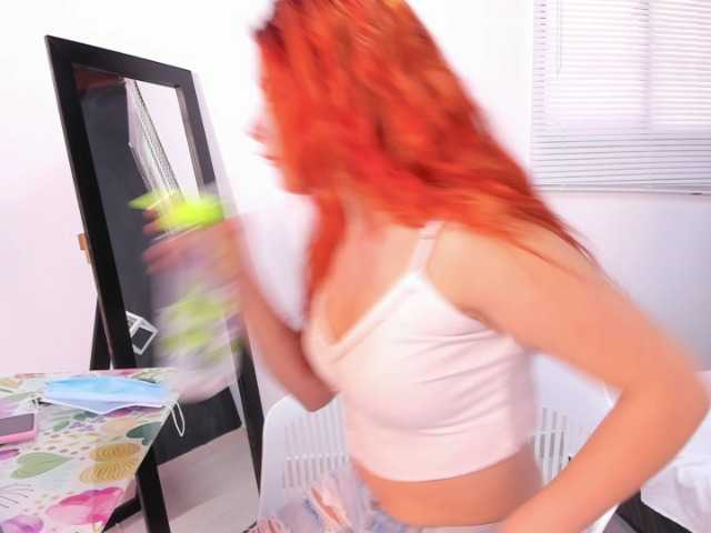 Live sex webcam photo for Lilo06 #272503343