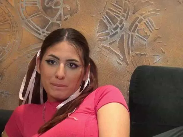 Live sex webcam photo for LilouMoulin #277091680