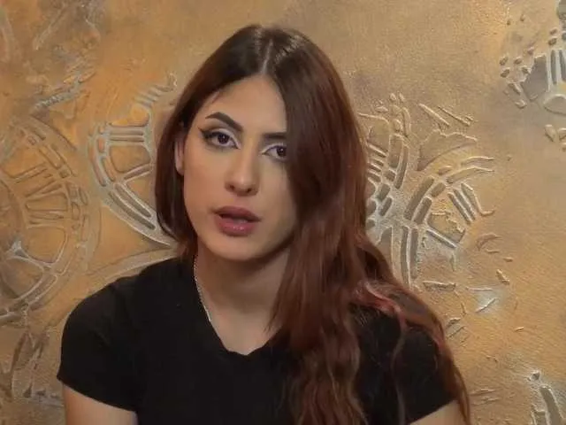 Live sex webcam photo for LilouMoulin #277158692