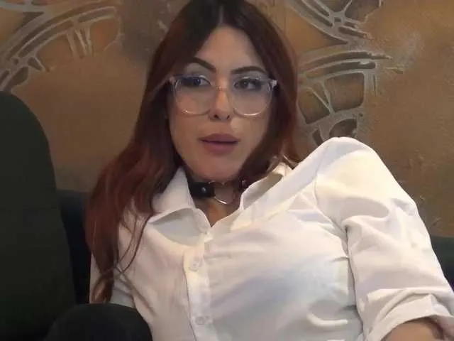 Live sex webcam photo for LilouMoulin #277263062