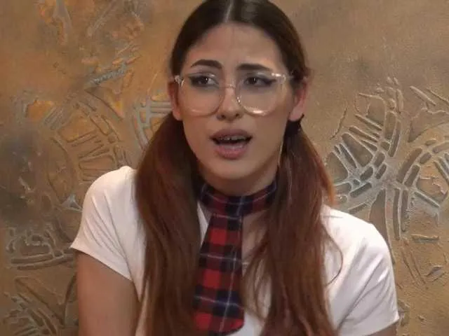 Live sex webcam photo for LilouMoulin #277446946