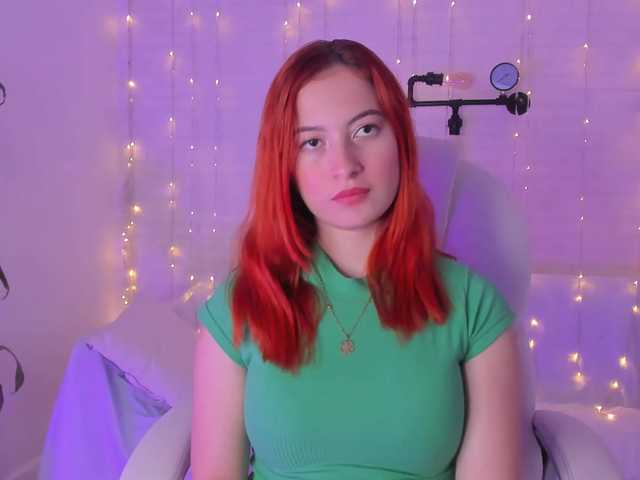 Live sex webcam photo for Lilrousess1 #276127715