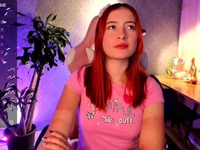 Live sex webcam photo for Lilrousess1 #276317095