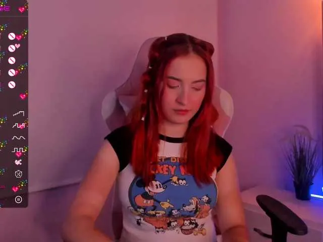 Live sex webcam photo for Lilrousess1 #276374039