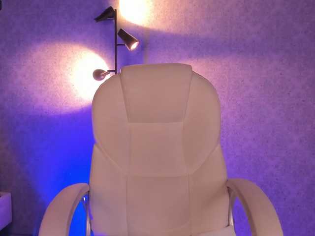 Live sex webcam photo for Lilrousess1 #276665879