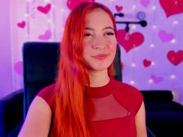 Live sex webcam photo for Lilrousess1 #277323913