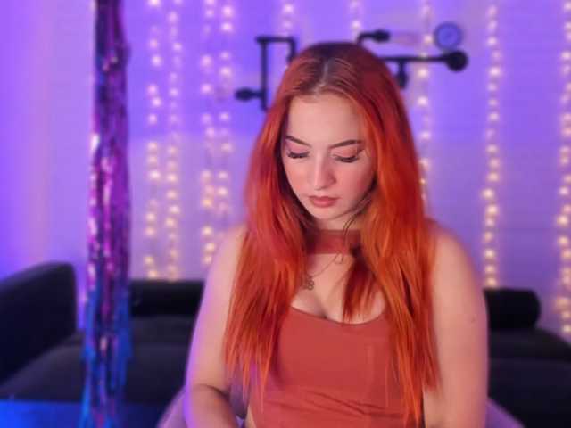 Live sex webcam photo for Lilrousess1 #277642695