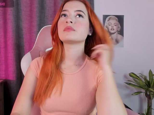 Live sex webcam photo for Lilrousess1 #289753689