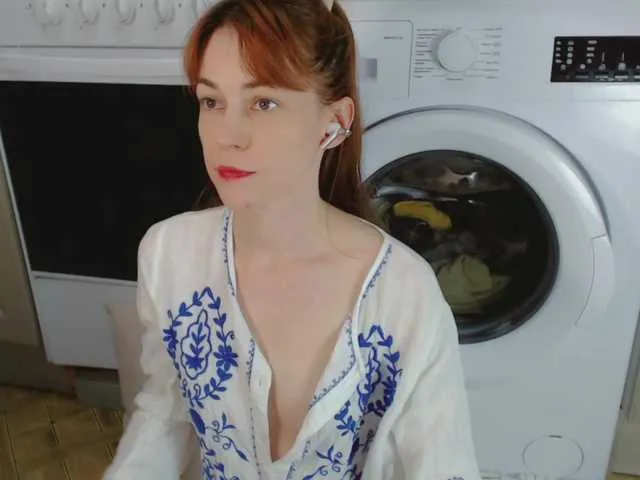 Live sex webcam photo for LiluBarbarian #292062836