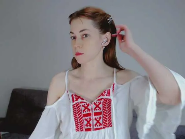 Live sex webcam photo for LiluBarbarian #292237152