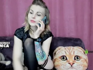 Live sex webcam photo for LiluDallass #287914552