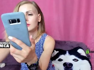 Live sex webcam photo for LiluDallass #287914782