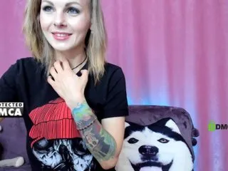 Live sex webcam photo for LiluDallass #287914993