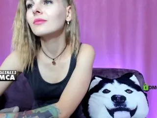 Live sex webcam photo for LiluDallass #287915013