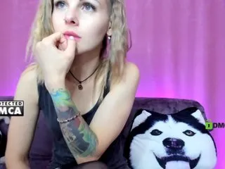 Live sex webcam photo for LiluDallass #287915014
