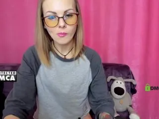 Live sex webcam photo for LiluDallass #287915232