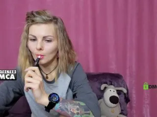 Live sex webcam photo for LiluDallass #287915257