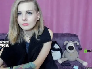 Live sex webcam photo for LiluDallass #287915291